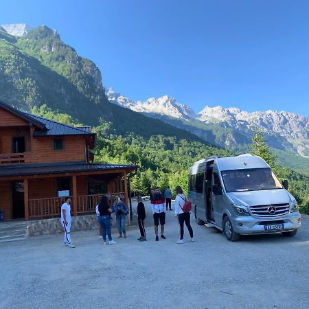 Bujtina Malaj Hotel Валбона Екстериор снимка