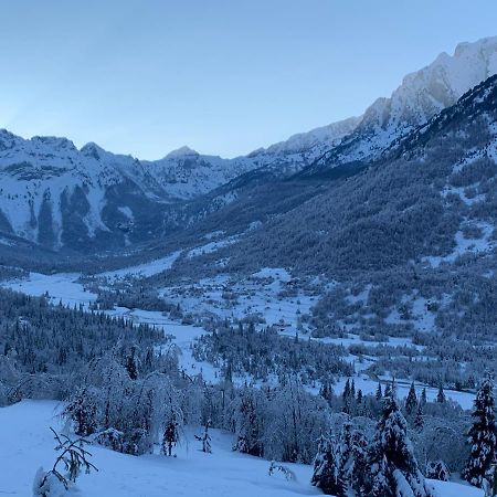 Bujtina Malaj Hotel Валбона Екстериор снимка