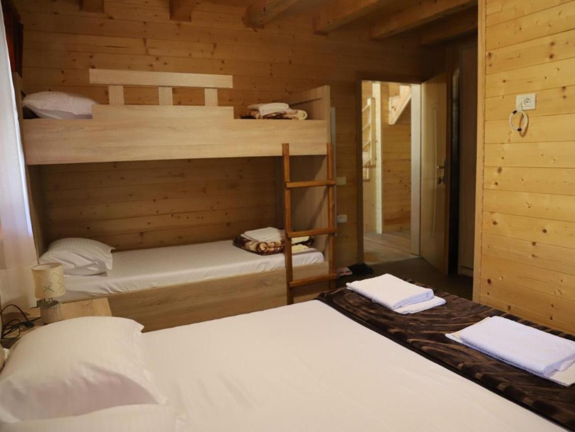 Bujtina Malaj Hotel Валбона Екстериор снимка