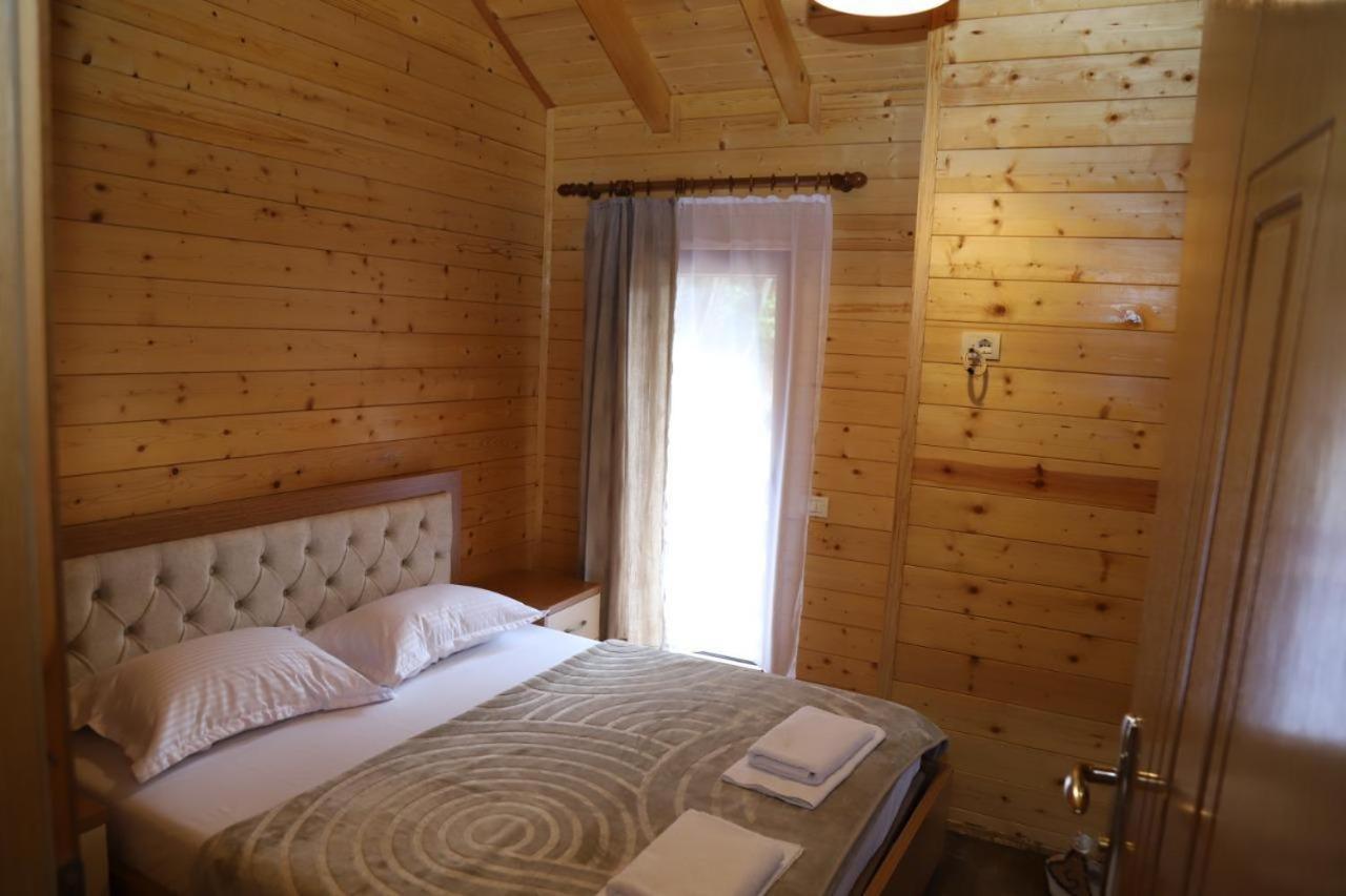 Bujtina Malaj Hotel Валбона Екстериор снимка